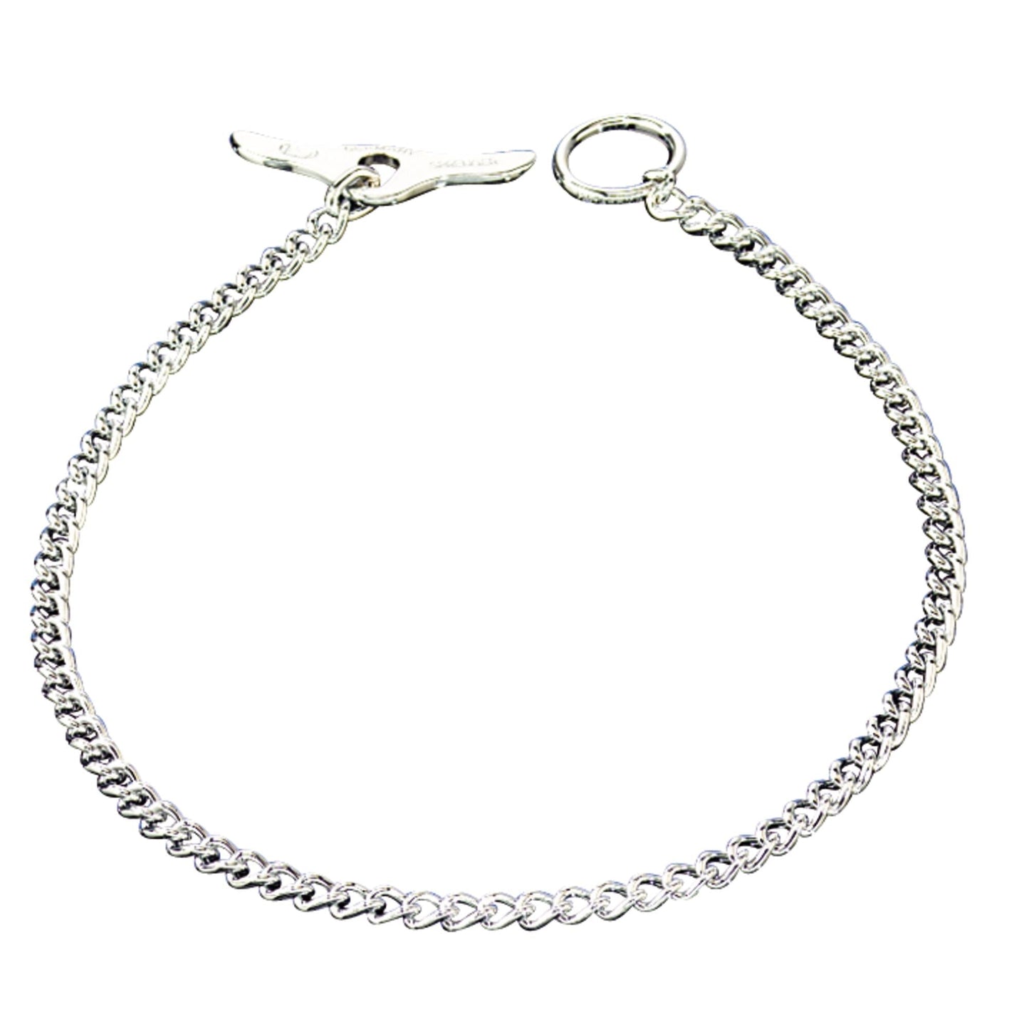 Silver chain with a T-bar clasp and a ring closure