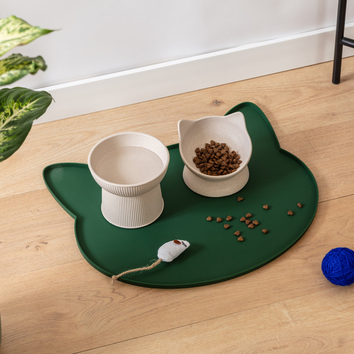 Oscar Silicone Cat Placemat - Fern Green